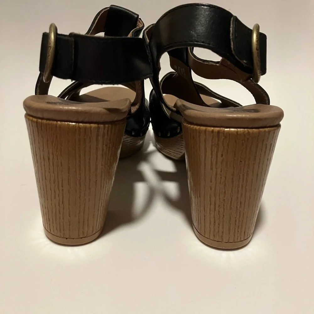Dansko Black Leather strappy Sandals Chunky Heels 40 9 9.5 classic - Picture 4 of 7